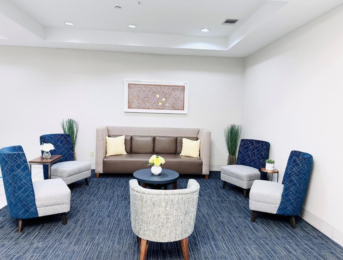 Holiday Inn Express & Suites Houston East - Baytown, An Ihg Hotel Bagian luar foto