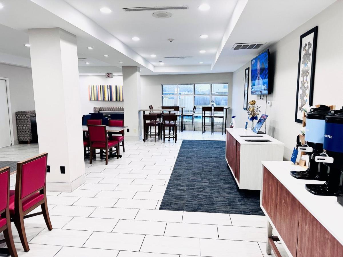 Holiday Inn Express & Suites Houston East - Baytown, An Ihg Hotel Bagian luar foto