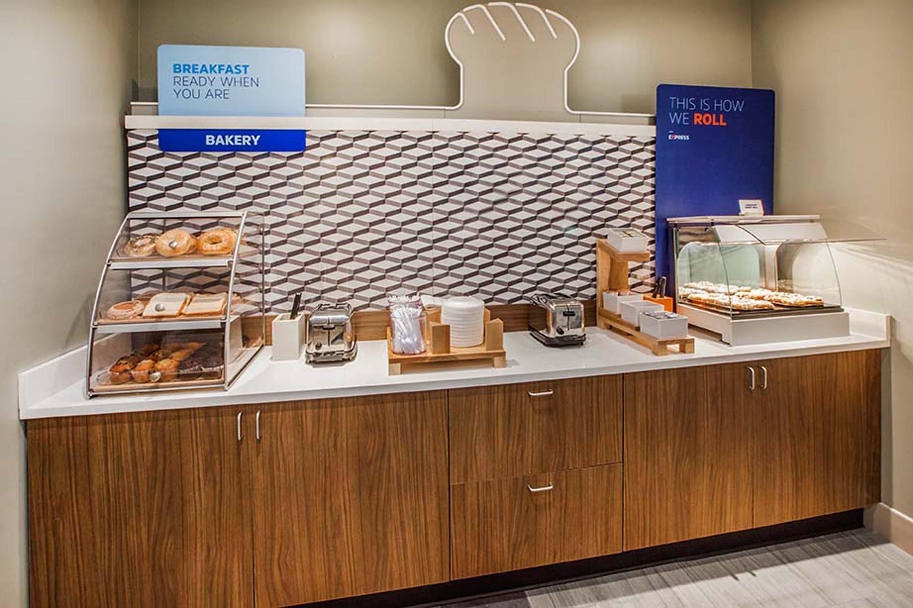 Holiday Inn Express & Suites Houston East - Baytown, An Ihg Hotel Bagian luar foto